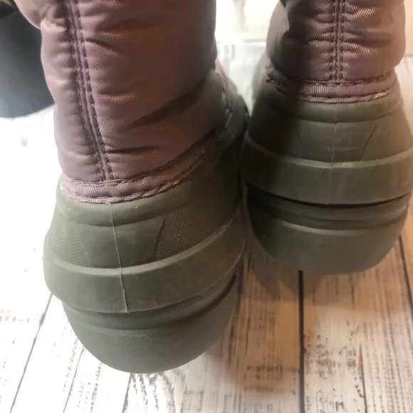 Sorels black pink snow rain boots. Size 6 - Picture 5 of 8
